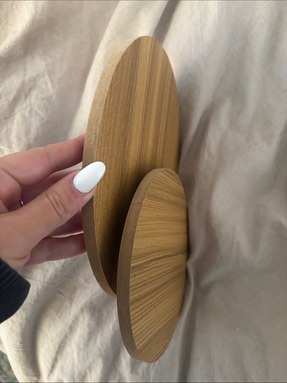 Oval Table Mirror with Wood Base - Beige - Picture 3 of 5
